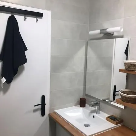 Vue Au Lavandou アパート *