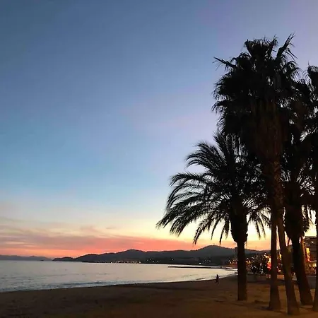 Vue Au Lavandou アパート